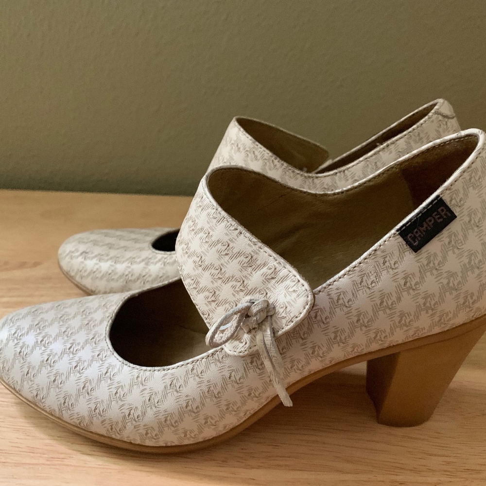 Camper print shoes with golden heels